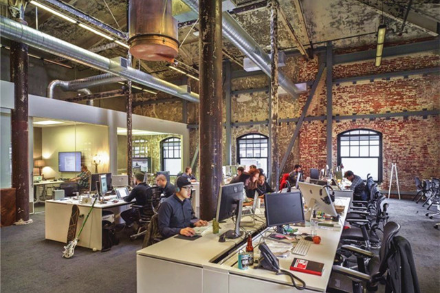 廣州辦公室裝修,loft辦公設(shè)計(jì),廣州裝修設(shè)計(jì)公司,工業(yè)風(fēng)格辦公設(shè)計(jì).jpg