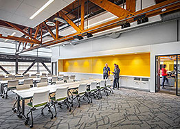 開放式辦公室裝修設(shè)計(jì)與工業(yè)風(fēng)碰撞