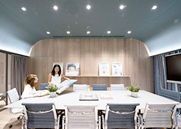 現(xiàn)代時尚辦公室裝修設計案例欣賞